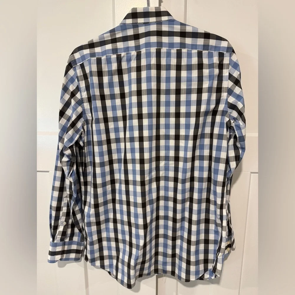 Banana Republic Men's Non-Iron Blue and Black Checkered Shirt